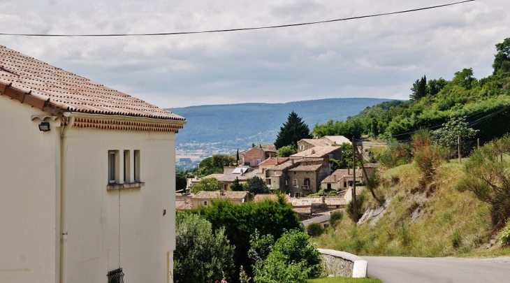 Le Village - Puy-Saint-Martin