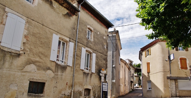 Le Village - Puy-Saint-Martin