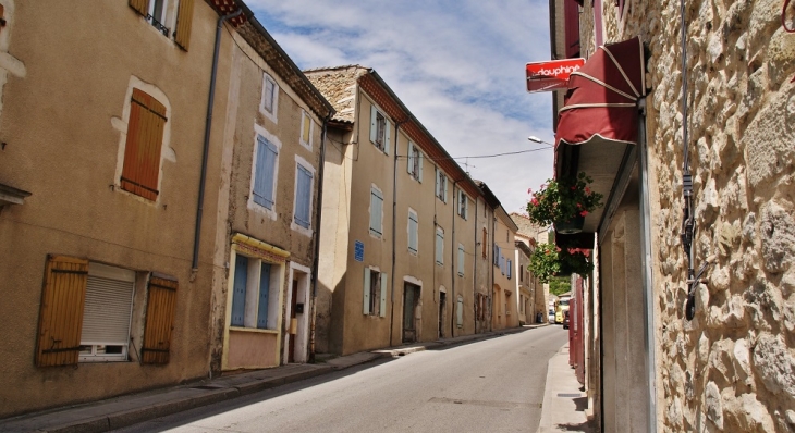 Le Village - Puy-Saint-Martin