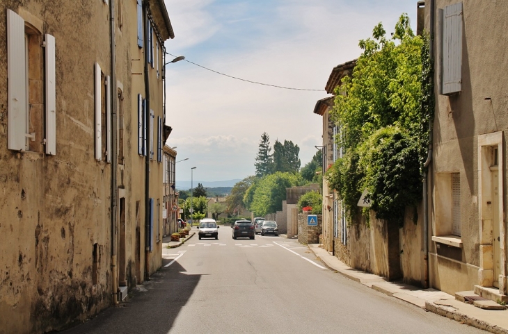 Le Village - Puy-Saint-Martin