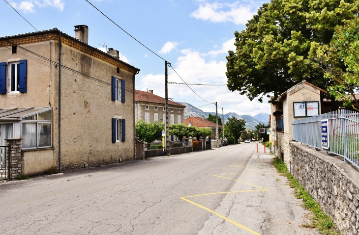 La Commune - Recoubeau-Jansac