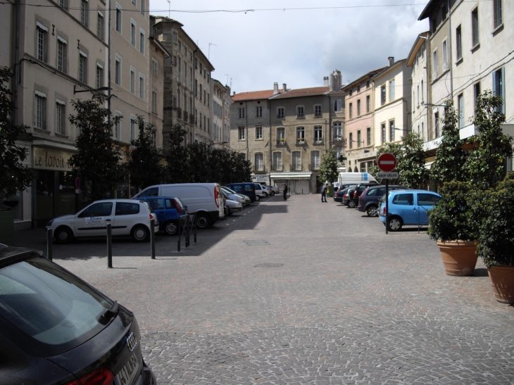 La place Maurice Faure - Romans-sur-Isère