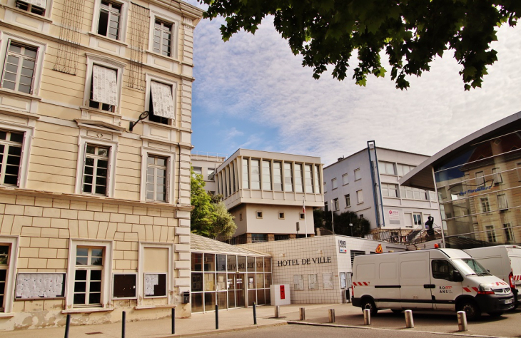 Hotel-de-Ville - Romans-sur-Isère