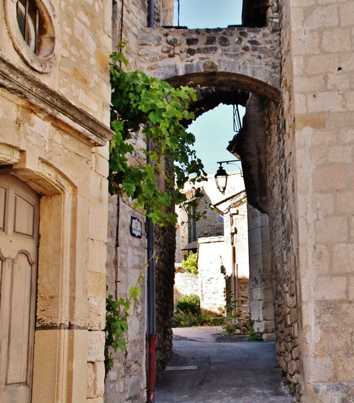 Le Village - Rousset-les-Vignes