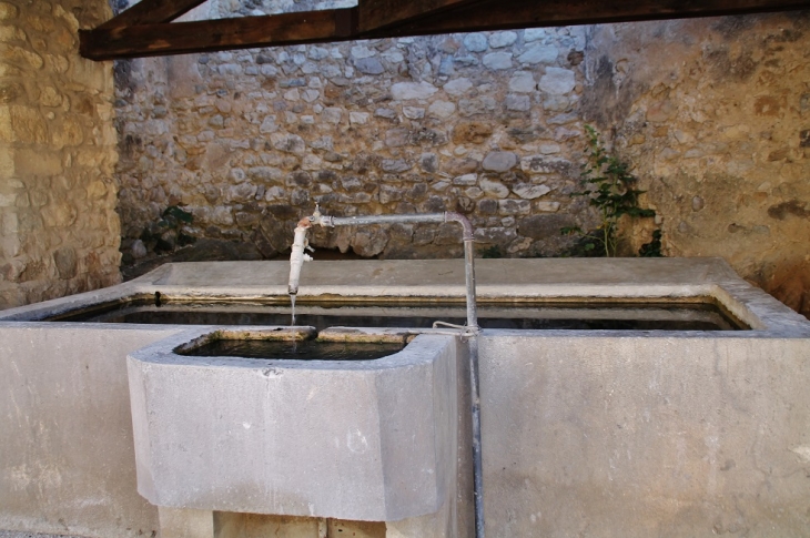 Le Lavoir - Rousset-les-Vignes