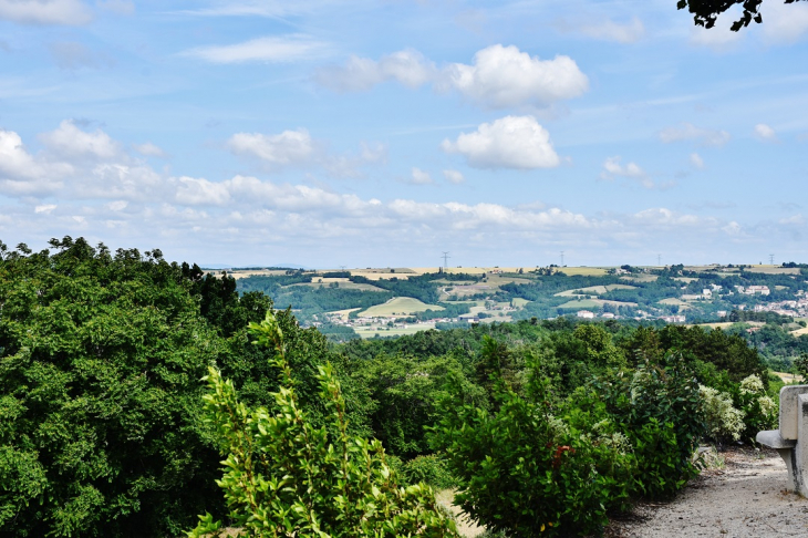 La Commune - Saint-Avit