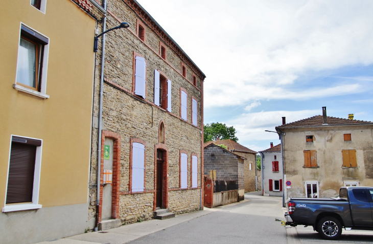 La Commune - Saint-Avit