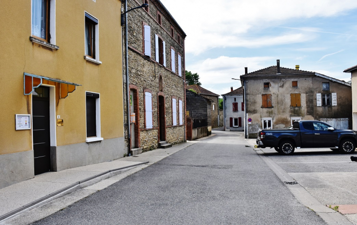 La Commune - Saint-Avit