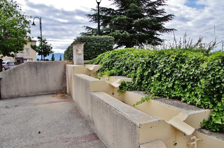 Fontaine - Saint-Bardoux