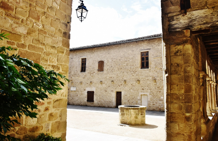 Cloître - Saint-Donat-sur-l'Herbasse