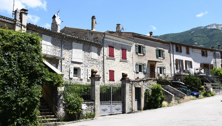 La Commune - Saint-Julien-en-Quint