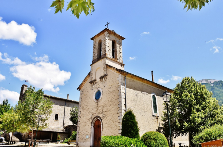 <<église Saint-Julien - Saint-Julien-en-Quint