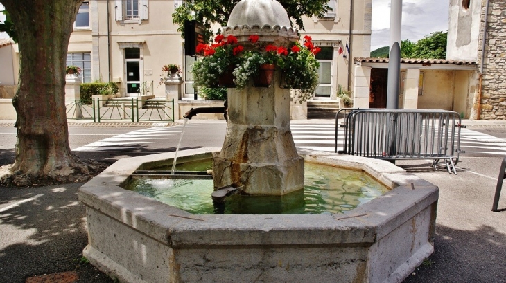 La Fontaine - Saint-Marcel-lès-Sauzet