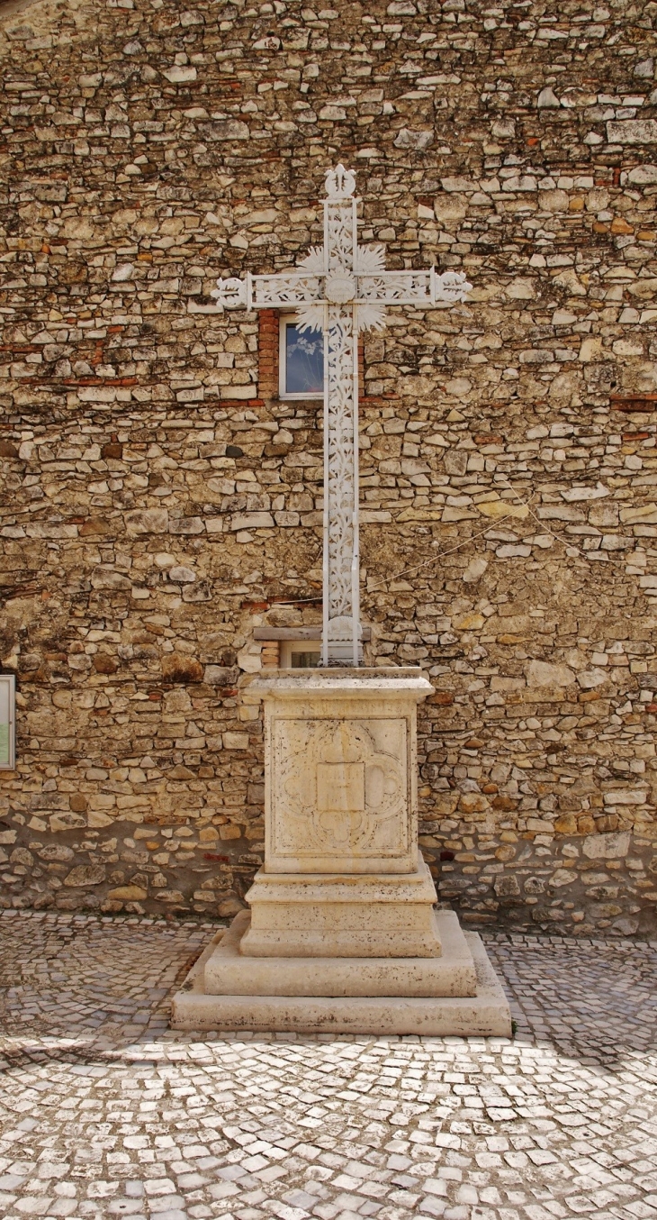 Croix - Saint-Marcel-lès-Sauzet