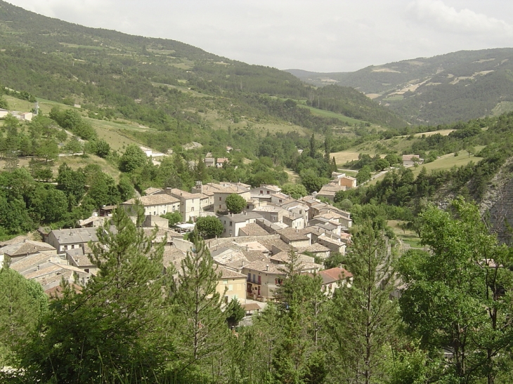 Vue sur le village - Saint-Nazaire-le-Désert