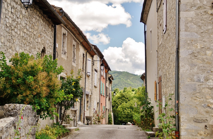 La Commune - Saint-Nazaire-le-Désert