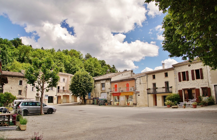 La Commune - Saint-Nazaire-le-Désert