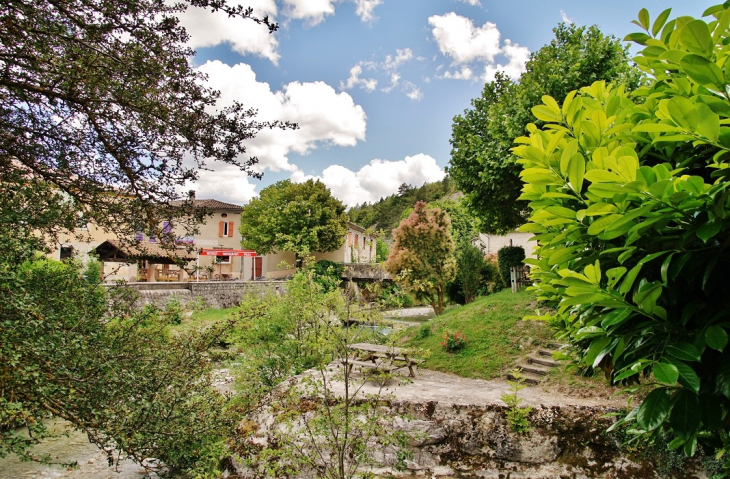 La Commune - Saint-Nazaire-le-Désert