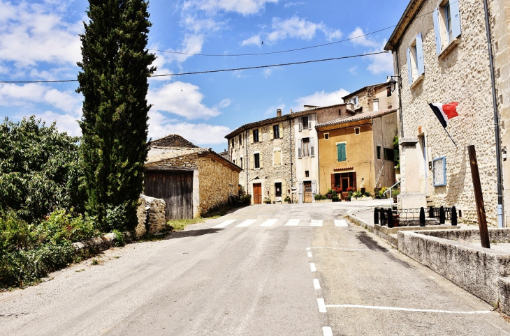 La Commune - Saint-Roman