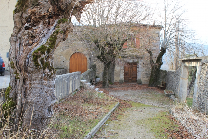 Ancien Monastère de Sainte Croic - F. Feyaerts - Sainte-Croix