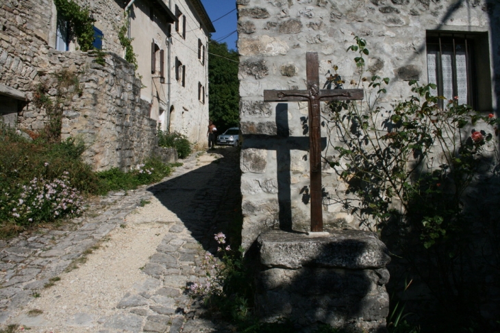 Le village - Teyssières