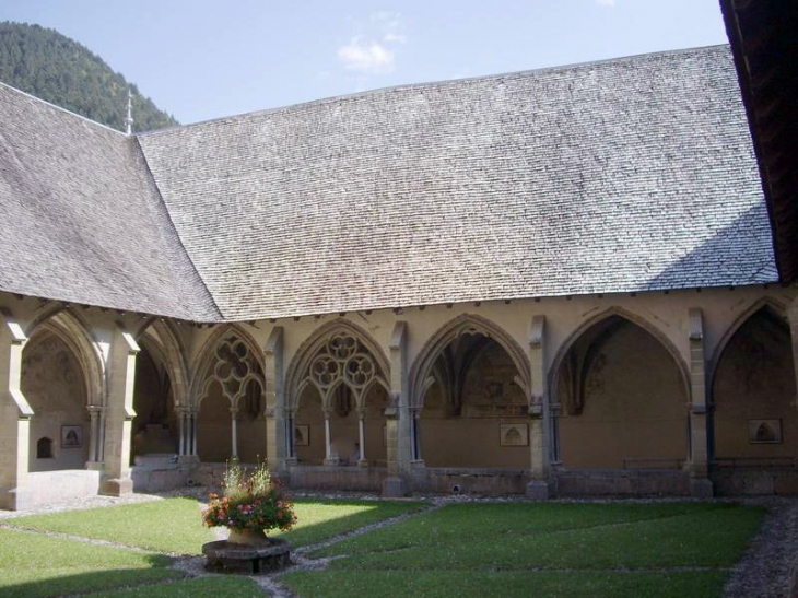 Le cloître de l'abbaye - Abondance