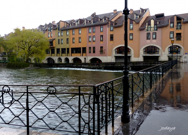 Annecy. La vieille ville.