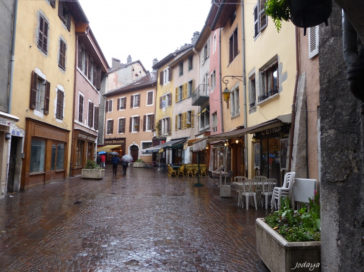 Annecy. La vieille ville. 