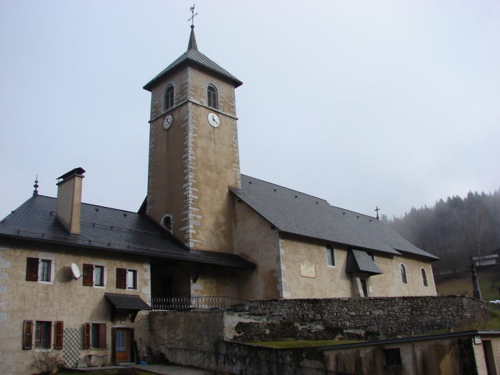 L'Eglise Saint-Michel à Arâches-La-Frasse