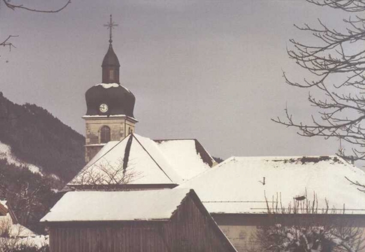 Eglise Lullin sous la neige