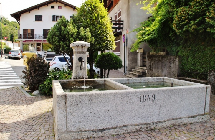 Fontaine - Passy