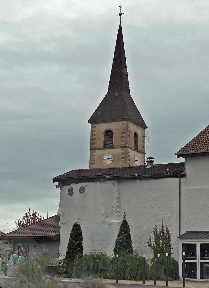 Vue sur le clocher de l'église - Publier