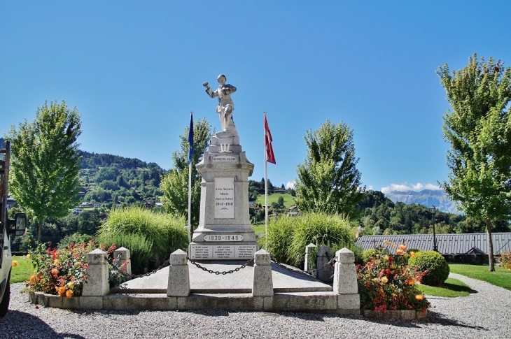 Monument-aux-Morts - Saint-Gervais-les-Bains