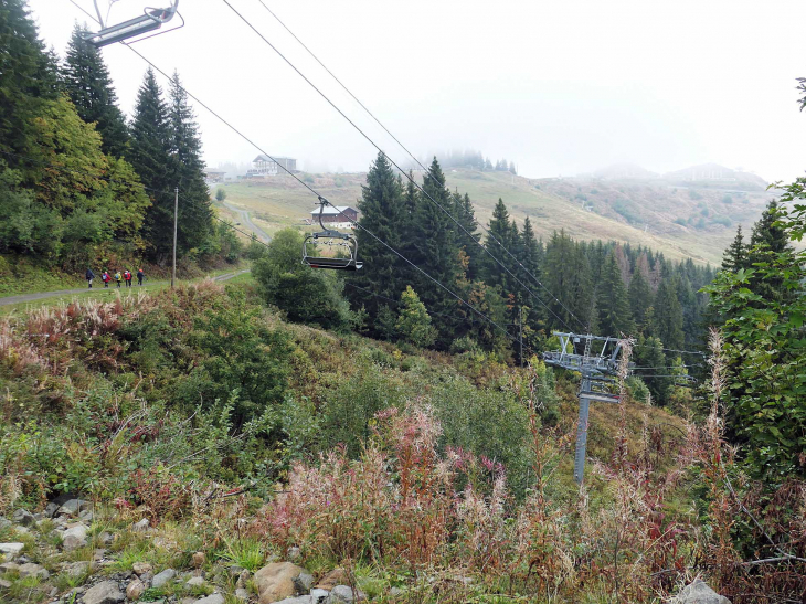 Samoens 1600 : randonnée pédestre sur les pistes - Samoëns