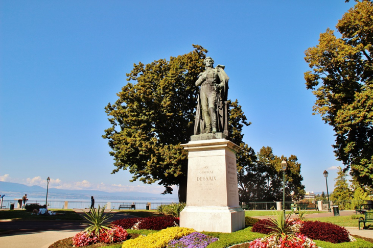 Statue ( General Dessaix ) - Thonon-les-Bains