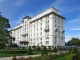 Photo suivante de Thonon-les-Bains L'ancien Hôtel du Parc.  l'Hôtel du Parc.  L'établissement faisait jadis partie du prestigieux complexe des bains de Thonon.  Inauguré en 1905, l'Hôtel du Parc était un établissement de prestige. Situé au coeur de la station thermale de Thonon-les-Bains, 