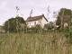 Photo précédente de Thusy Zoom sur l'ancienne école de Sallongy depuis le chemin du moulin