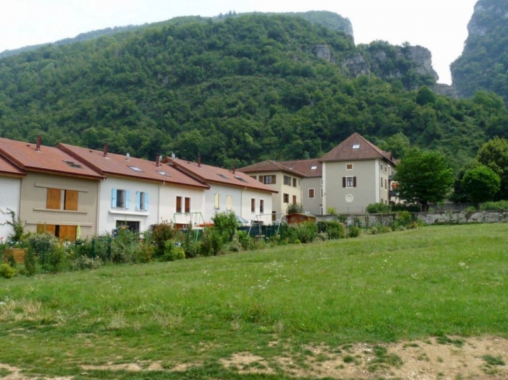 Dans le village - Cognin-les-Gorges