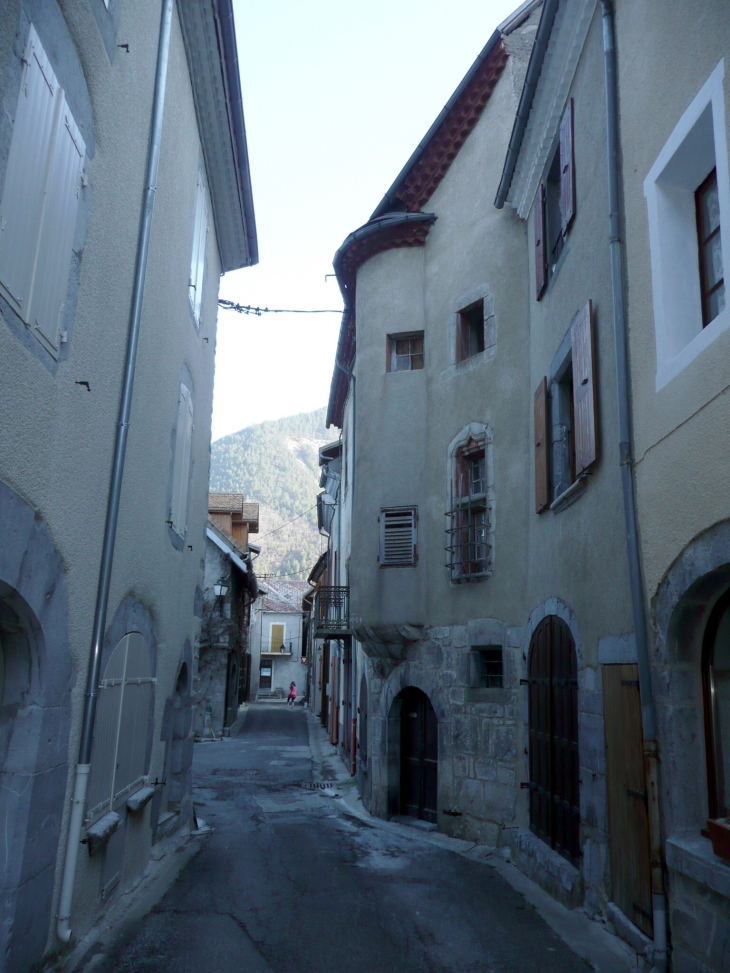 Grande rue (vers la place Grenette) - Corps