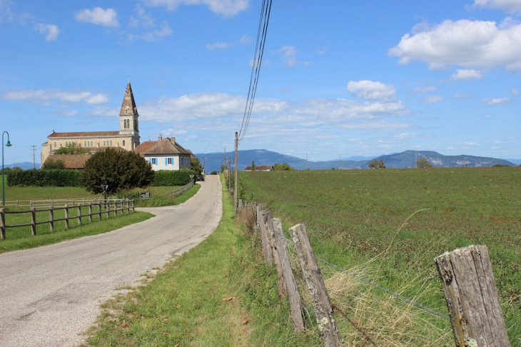 L'église de Faverges - Faverges-de-la-Tour