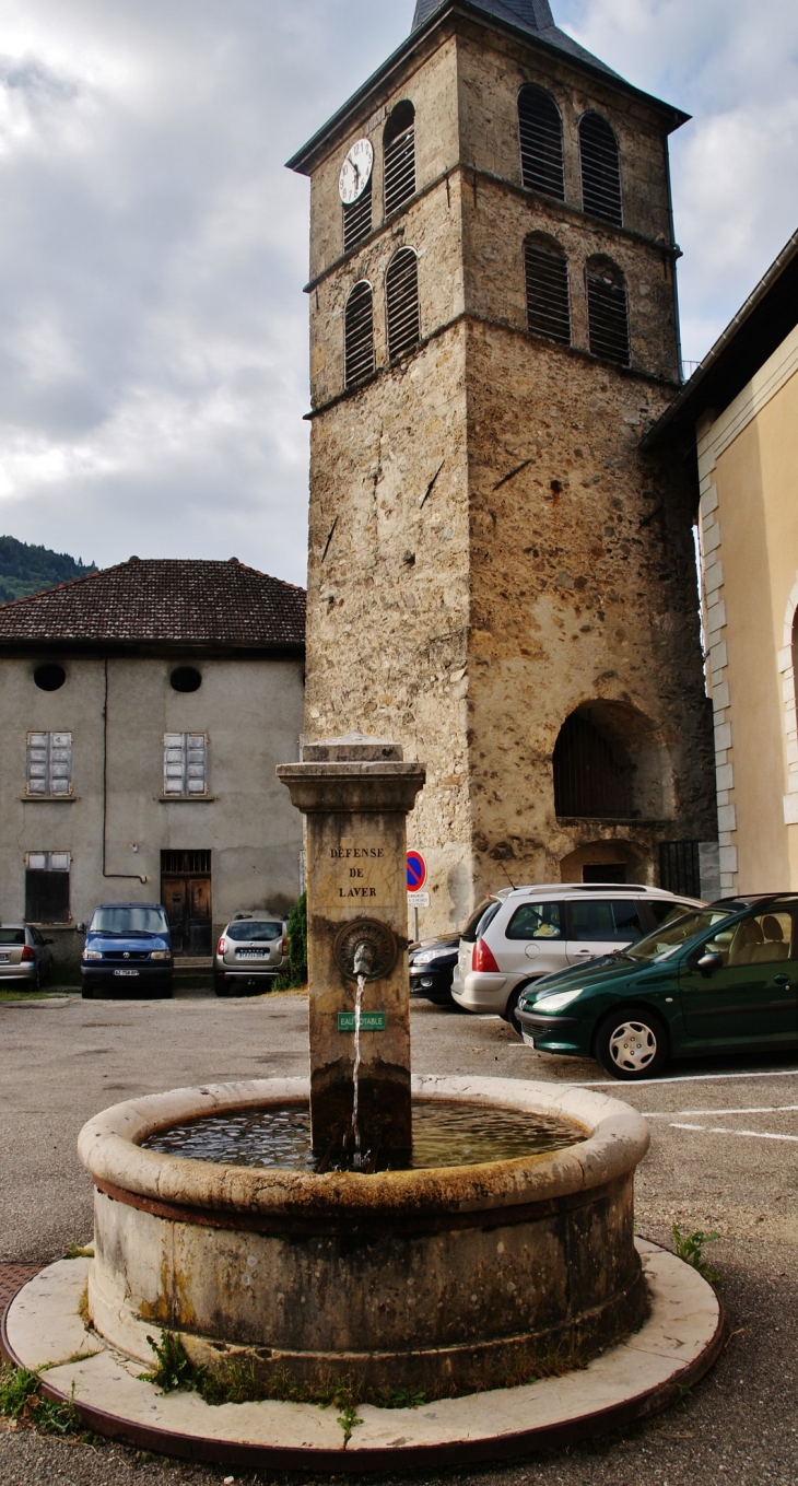 Fontaine - La Chapelle-du-Bard