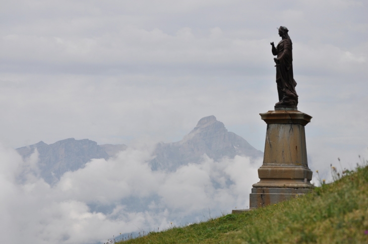 Ste-Philomène et l'Obiou - La Salette-Fallavaux