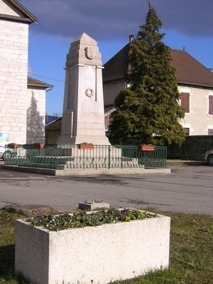 Monuments aux morts - Le Bouchage