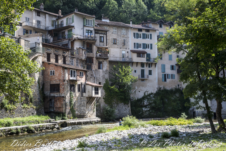 Les maisons suspendues et la Bourne  - Pont-en-Royans