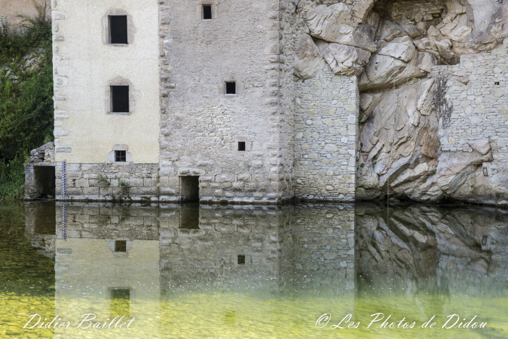 Reflets dans l'eau de la Bourne - Pont-en-Royans