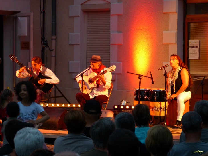 Saint-Jean-de-Bournay. Les vendredis de l'été. Groupe Sanfuego.