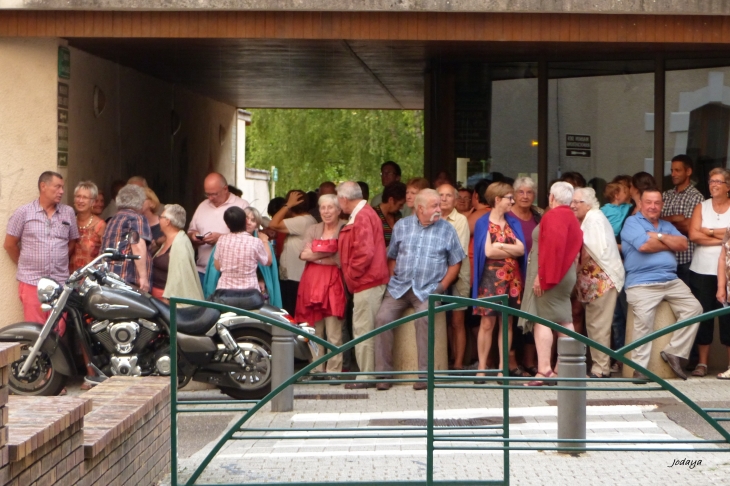 Saint Jean de Bournay. Les vendredis de l'été. 24/07/2015. Les Pies qui Chantent. - Saint-Jean-de-Bournay