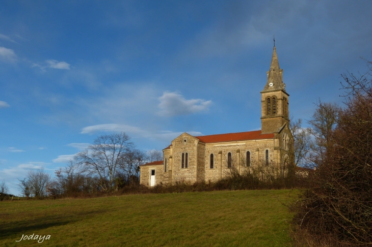 Saint-Julien-de-l'Herms. L'église.