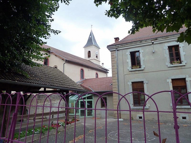 Dans le village - Saint-Martin-de-la-Cluze