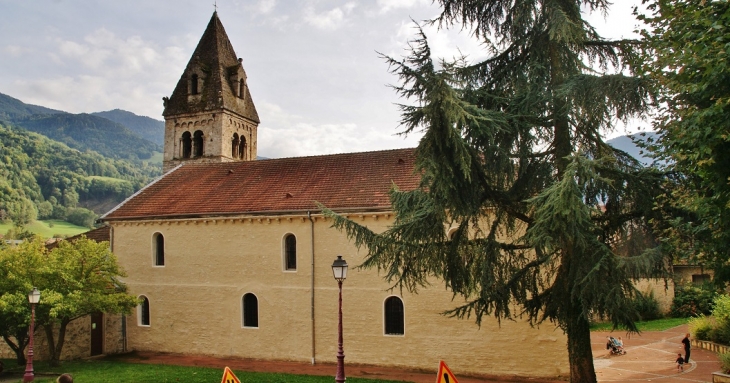 ...Eglise Saint-Pierre - Saint-Pierre-d'Allevard